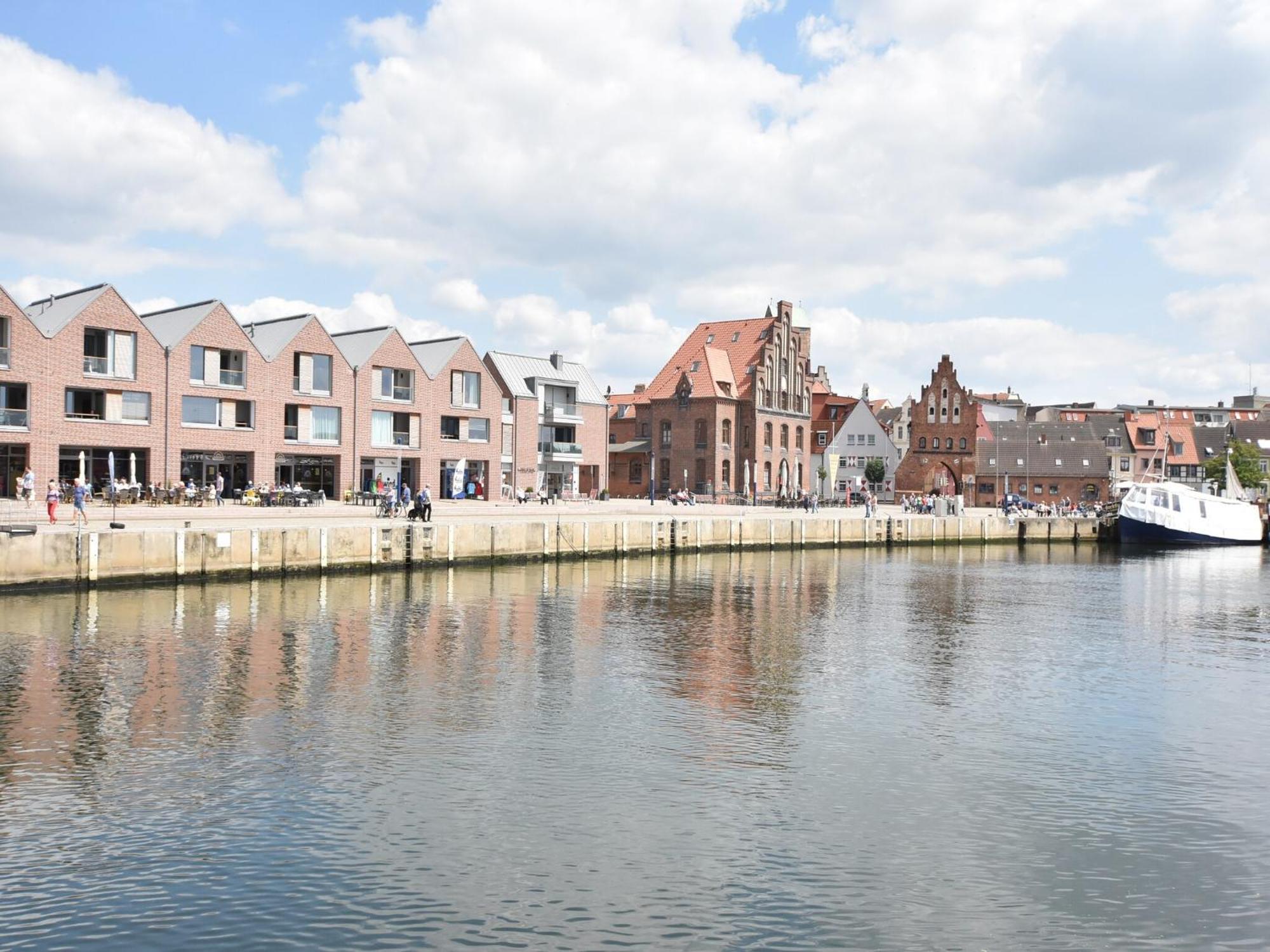 Cozy Apartment In Barnekow With Private Terrace Buitenkant foto